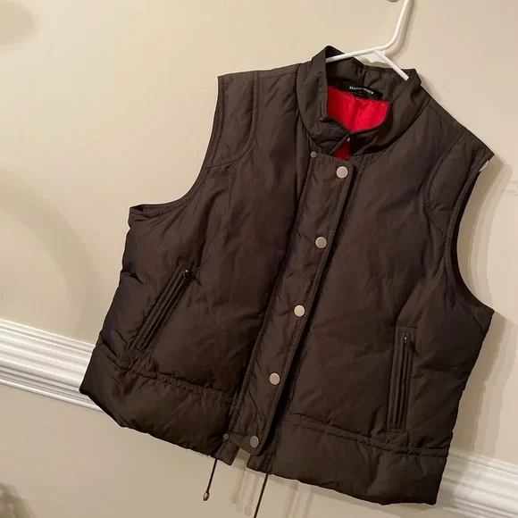 Ellen Tracy green puffer vest - Picture 2 of 4